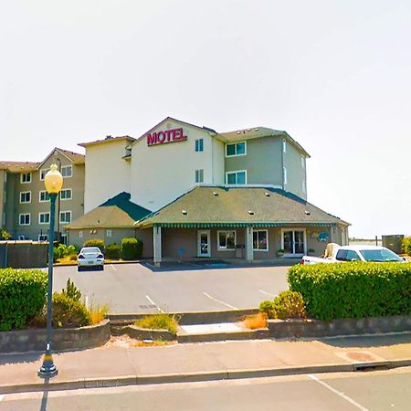 Siletz Bay Beachfront Hotel By Oyo Lincoln City Exterior photo