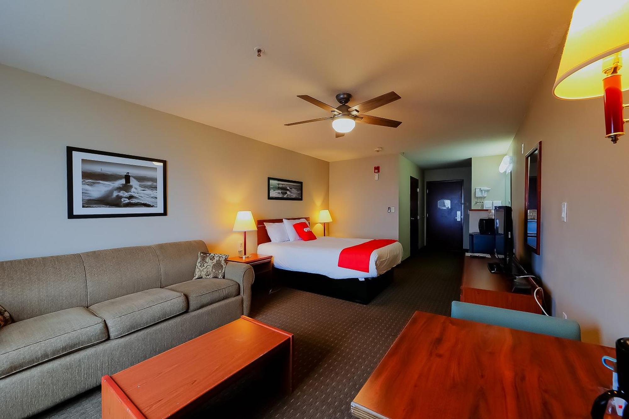 Siletz Bay Beachfront Hotel By Oyo Lincoln City Exterior photo