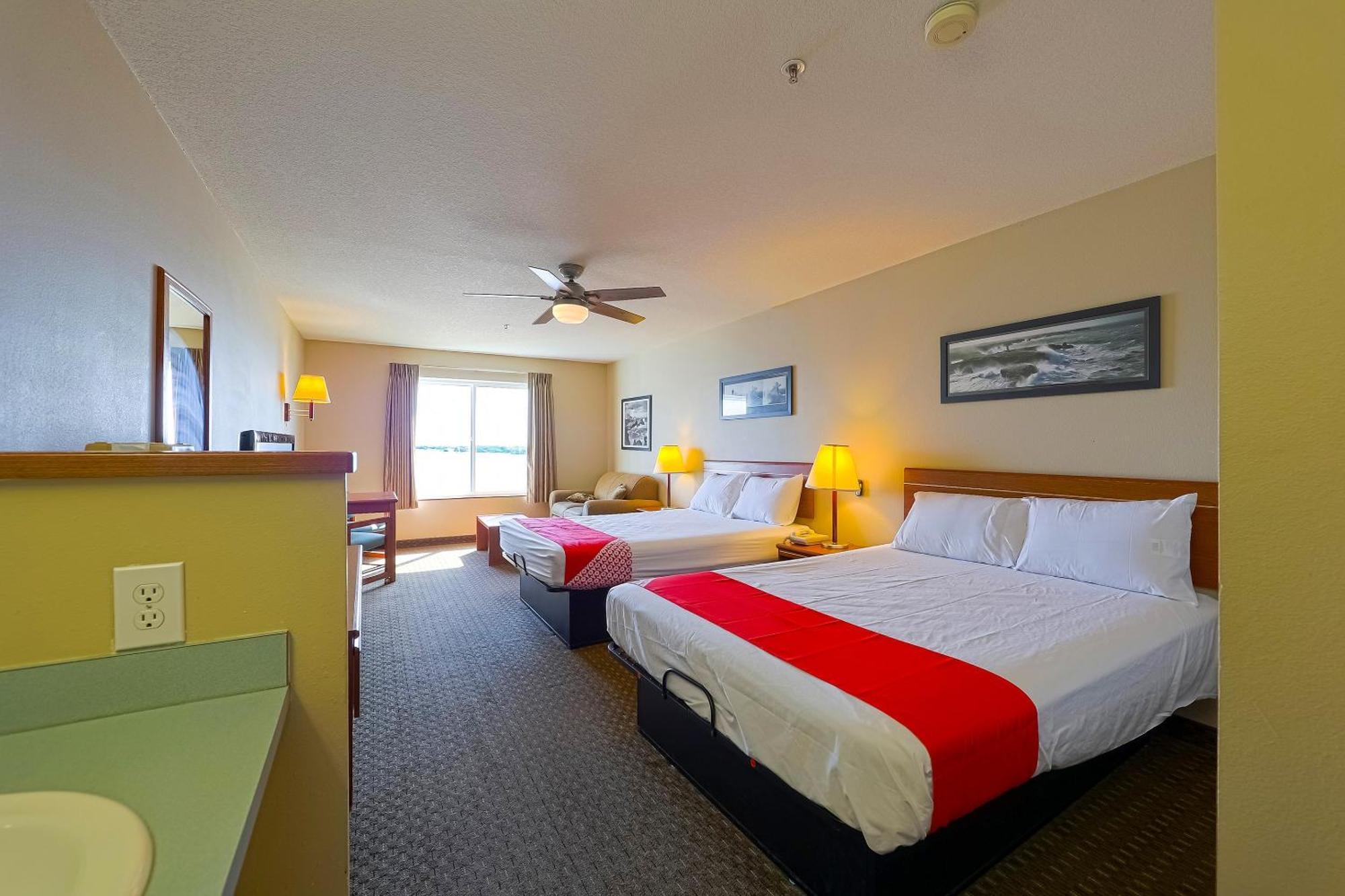 Siletz Bay Beachfront Hotel By Oyo Lincoln City Exterior photo