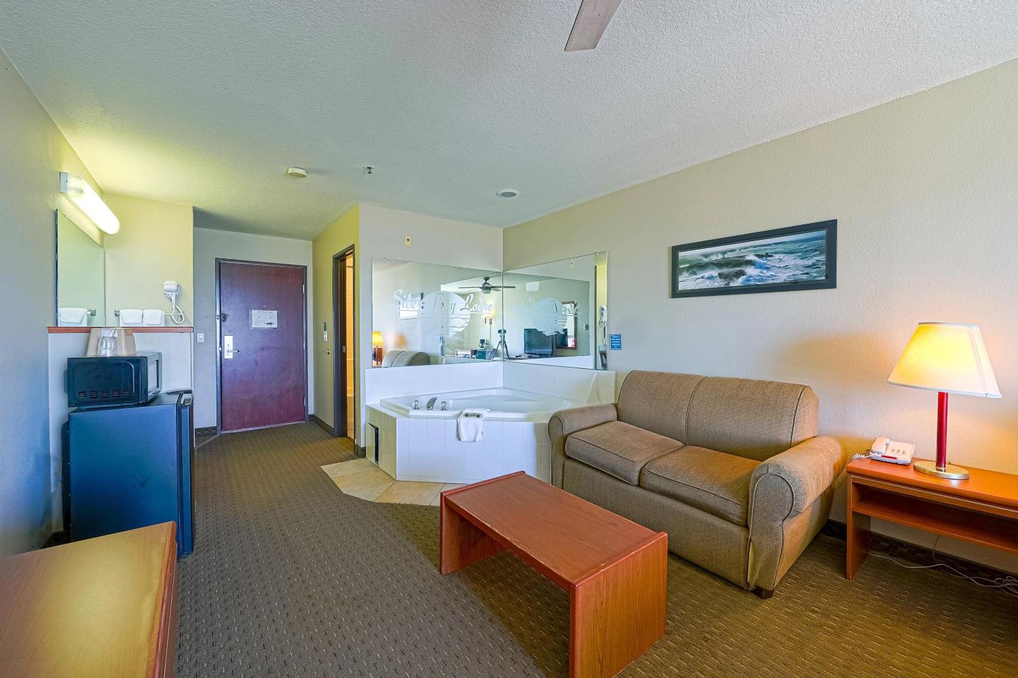 Siletz Bay Beachfront Hotel By Oyo Lincoln City Exterior photo