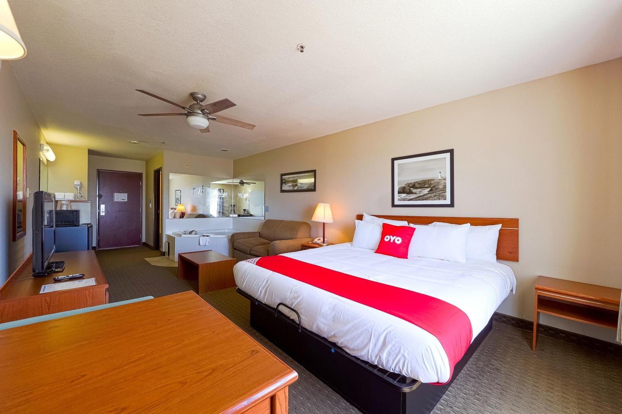 Siletz Bay Beachfront Hotel By Oyo Lincoln City Exterior photo