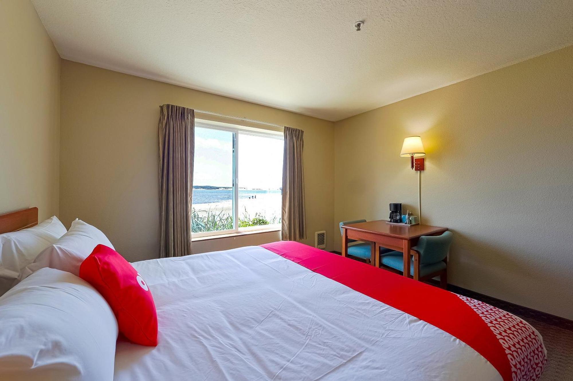 Siletz Bay Beachfront Hotel By Oyo Lincoln City Exterior photo